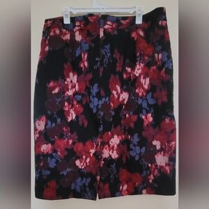 VanHeusen Studio Floral Abstract Floral Print Knee Length Pencil Skirt 8